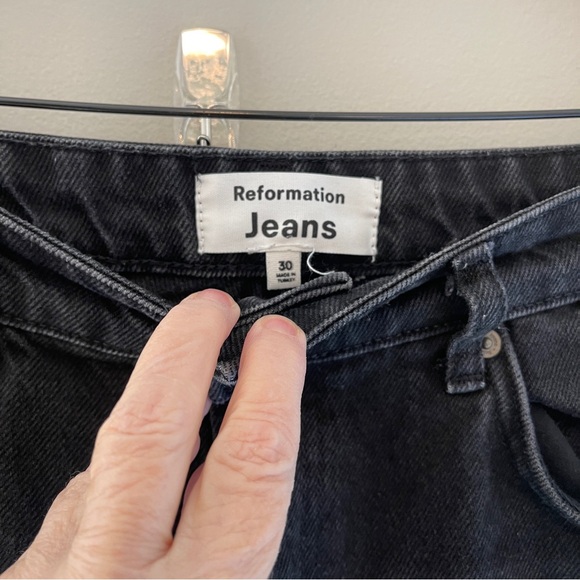 Reformation Wilder High Rise Wide Leg Jeans Seattle Wash Black- Size 30 - Picture 2 of 9
